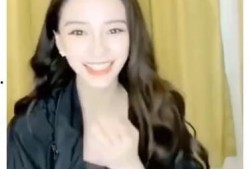 娱乐吃瓜赵露丝,娱乐圈的“吃瓜”女神，揭秘她的星途历程