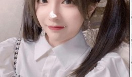 娱乐吃瓜前女友是谁呀,娱乐吃瓜事件背后的前女友身份